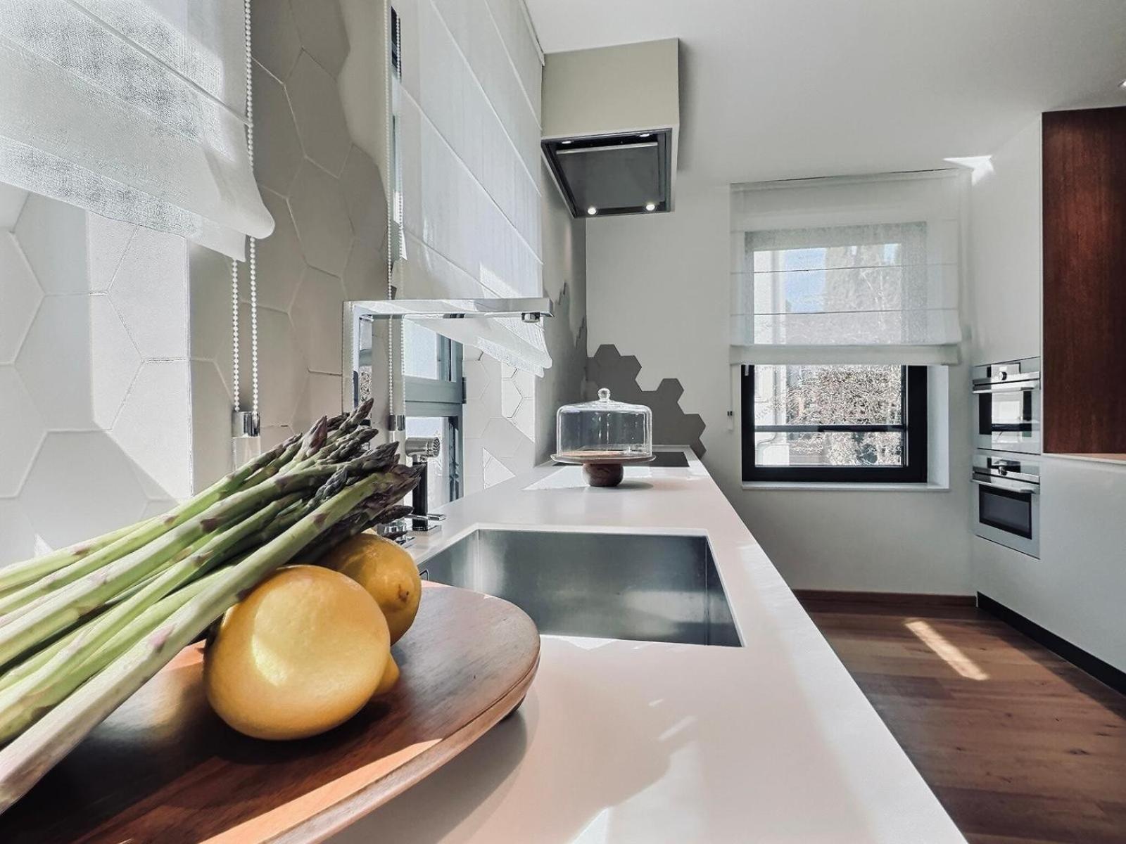 New Luxury Lake View Apartment - Лозанна Экстерьер фото